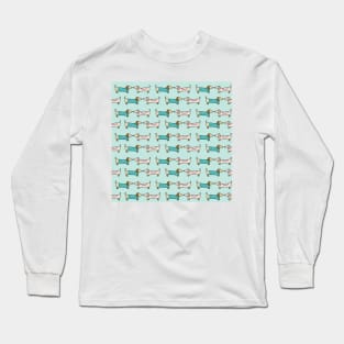 Cute dachshunds in light blue background Long Sleeve T-Shirt